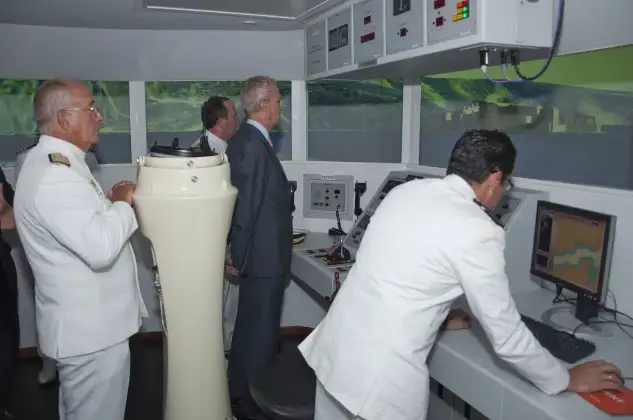 Las instalaciones de la Escuela Naval Militar gozan de los últimos avances tecnológicos en la materia.