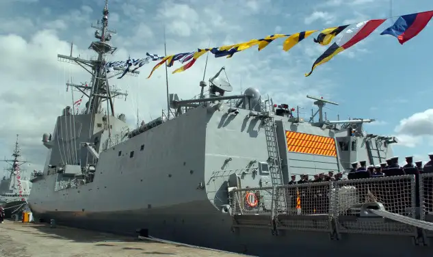 La F-104, la Fragata Méndez Núñez.