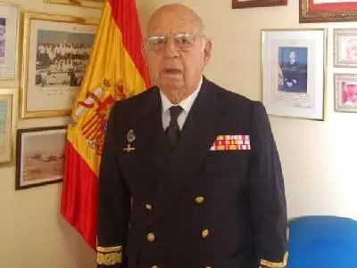 El Almirante en su despacho de la Comisión Naval de Regatas (Foto Armada Española)