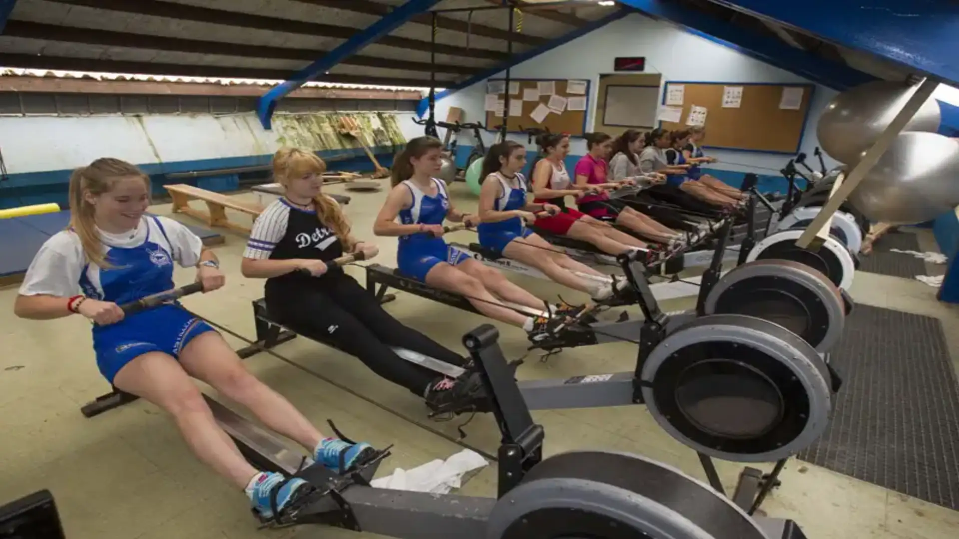 Regulation of State rowing licences