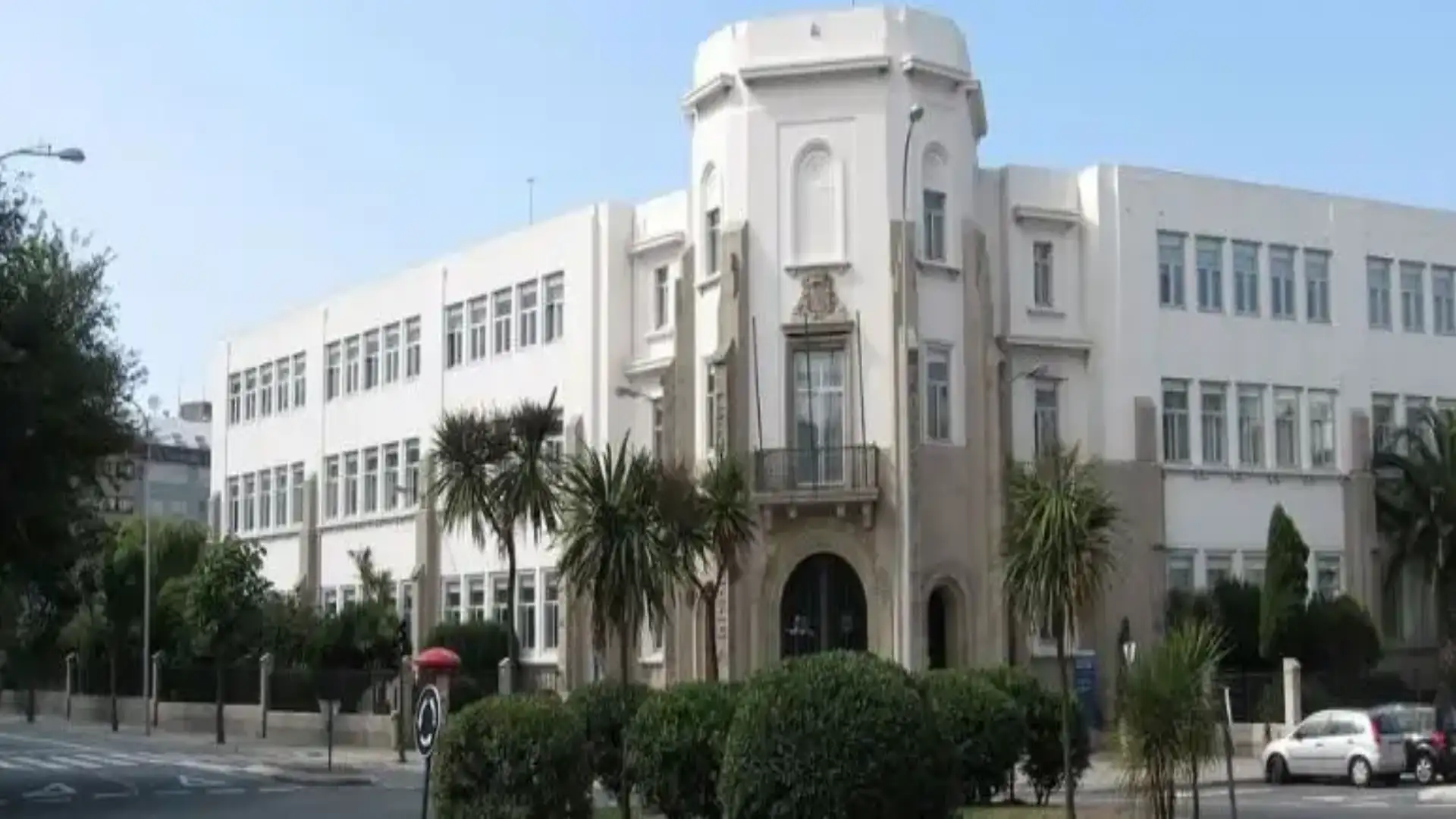 The ETS Grades of Nautics and A Coruña Machines