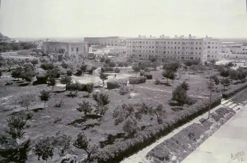Los Borbones le dieron un aire nuevo a la Armada, impulsando la formación de los alumnos. En 1769 la Compañía de Guardias Marinas se instaló en la Casa del Sacramento en San Fernando.