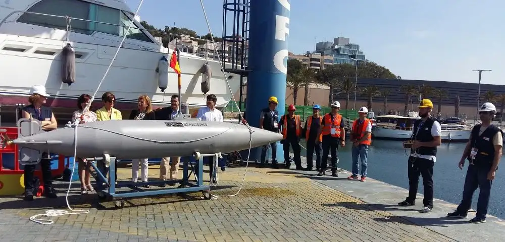 2016-replica submarino isaac peral