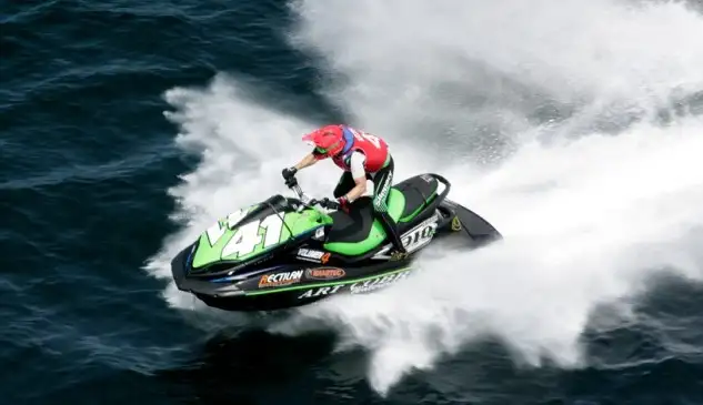 El lñíder en GP1 Aitzol Arakistain del País Vasco.