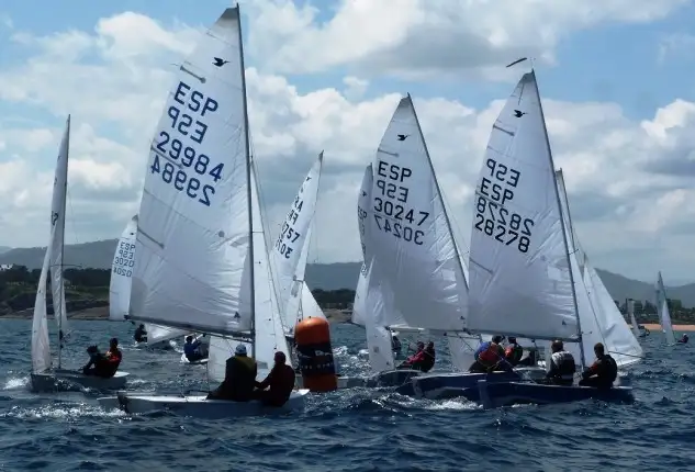 Chiqui IV de Santander y Fon de Gijón, igualados al término de la primera jornada en el liderato