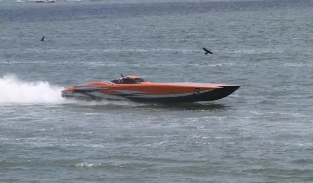 "Wake Effects" vencedor absoluto en el Marathon Super Boat