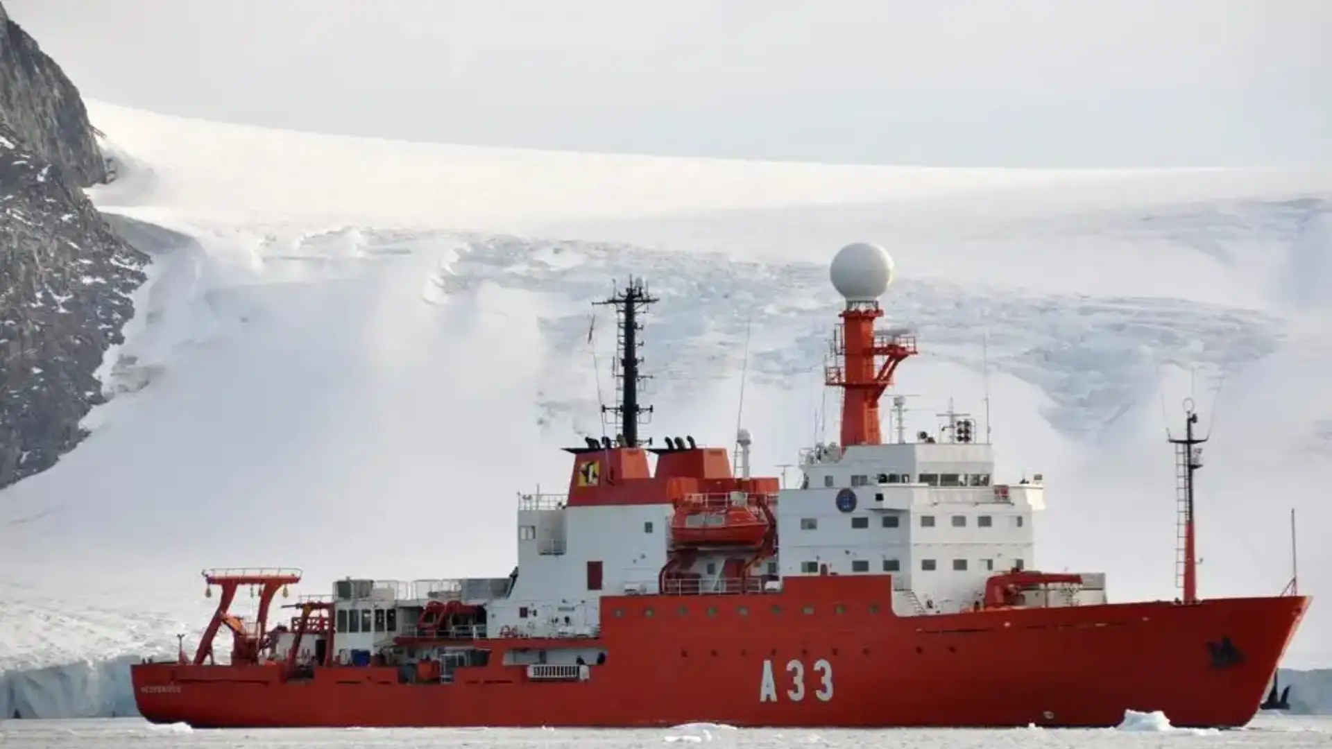 The "Hesperides" ends 2016 Exclusive Economic Zone Campaign