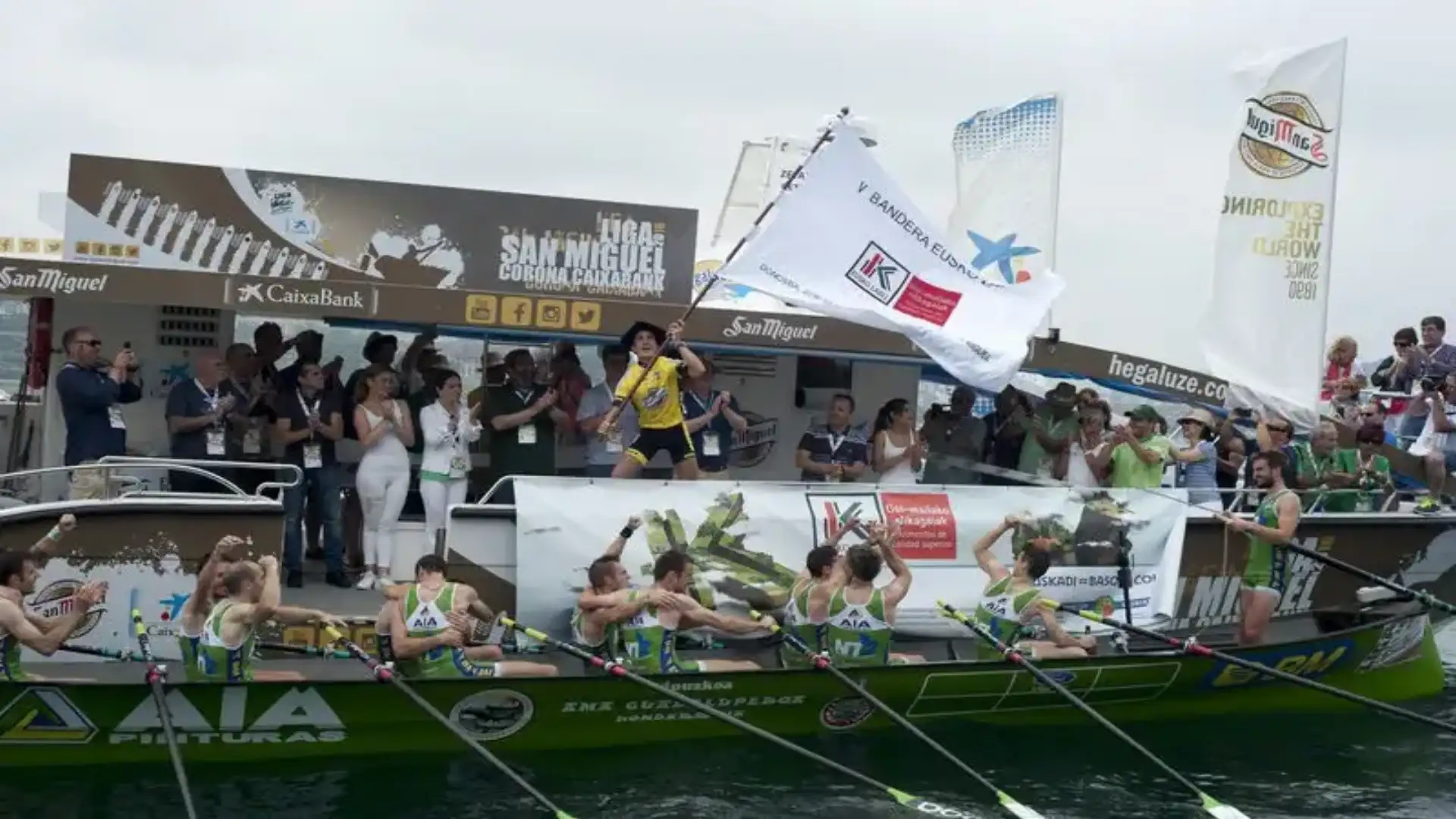 "Hondarribia," "Urdabai" and "Tiran" podium in Donostia at the Eusko Label