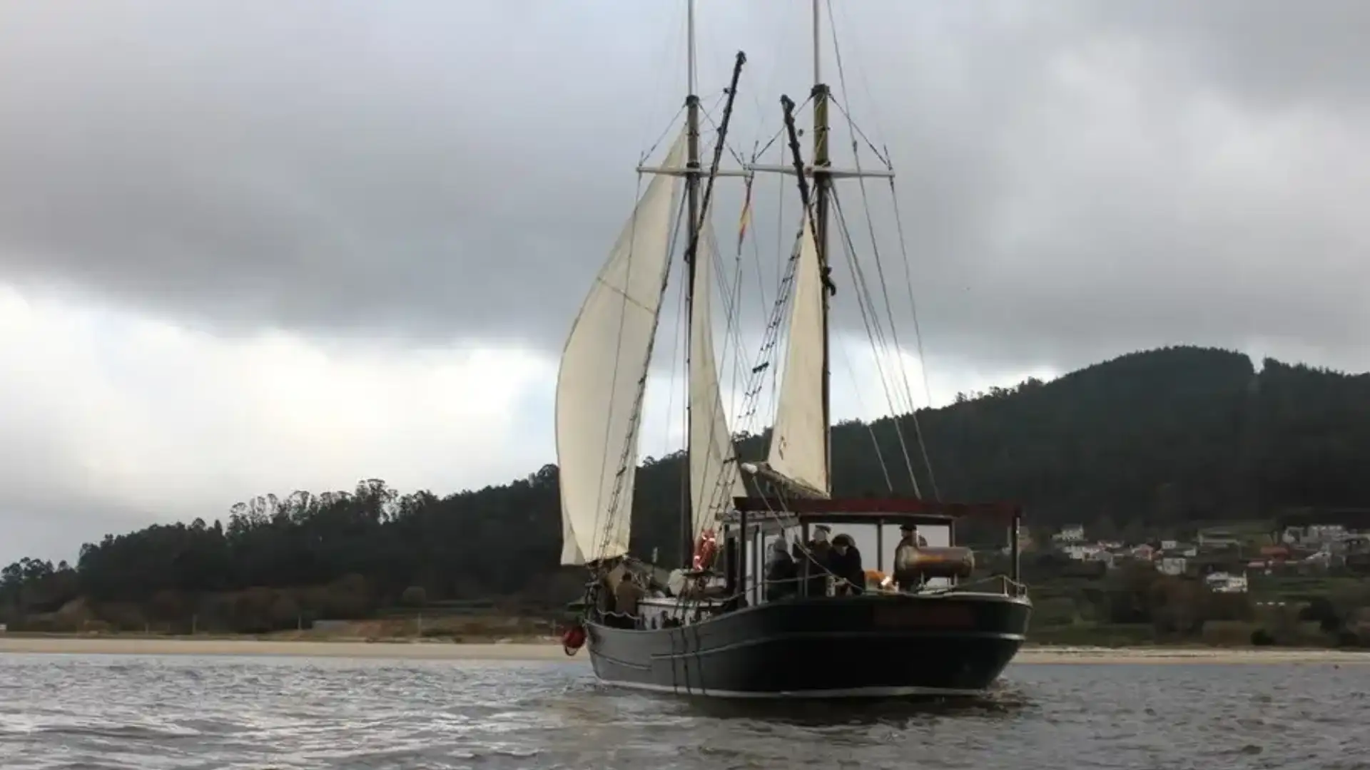 The Catalan Joaquín Vieta ordered in 1916 a sailboat in Outes, which has been restored in Galicia