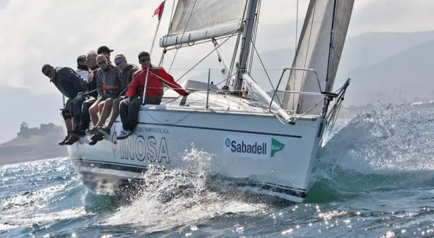 El Dehler 36 "Inosa "de Fran Edreira Club Náutico de Sada, ganador de la Regata Rías Altas.
