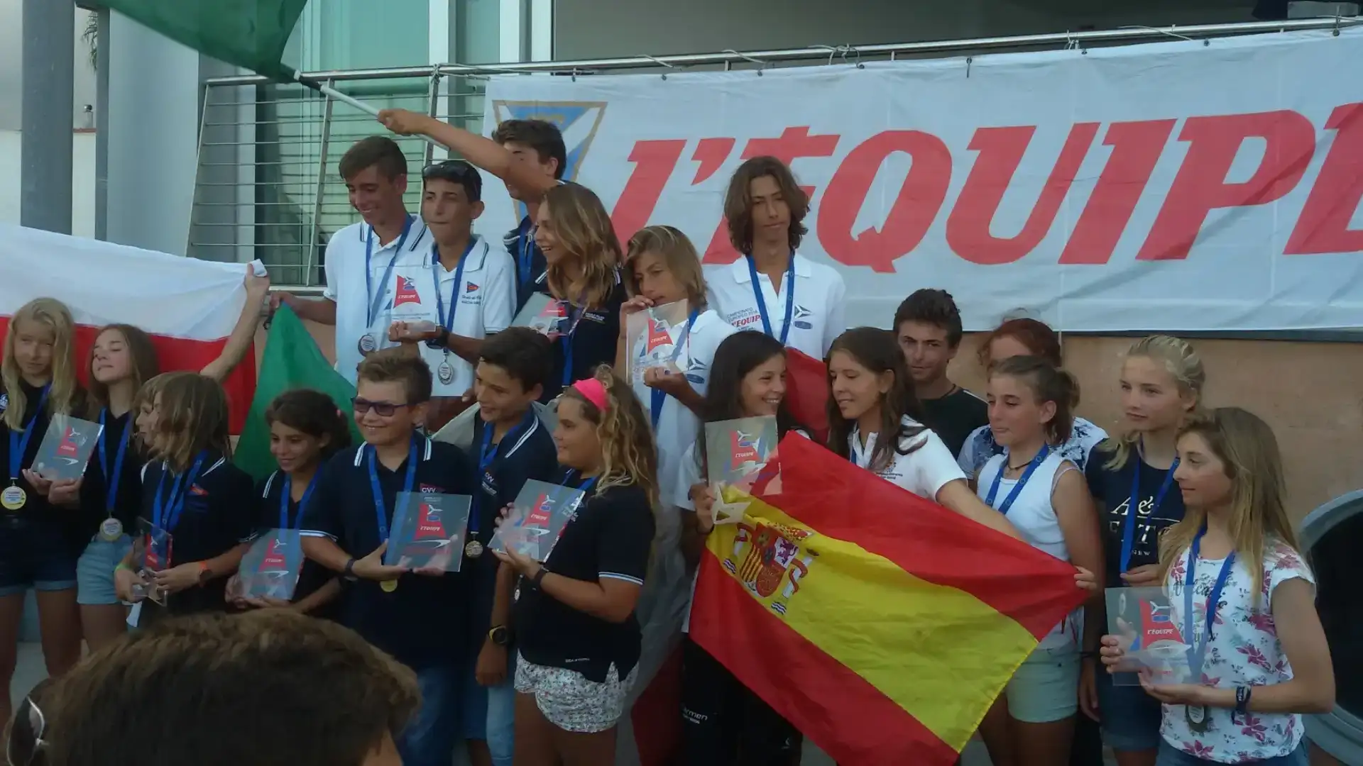 Lola and Carmen Coello del RCR Cartagena, silver in the European of LEquipe in Italy