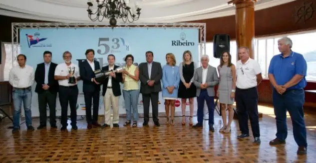 Como es tradicional presentación con mucha presencia institucional en el Náutico de Vigo