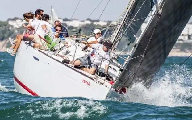 "Inutil Team" el primer líder en la Bahía de Cádiz, que como siempre ha sido un campo de regatas excepcional.