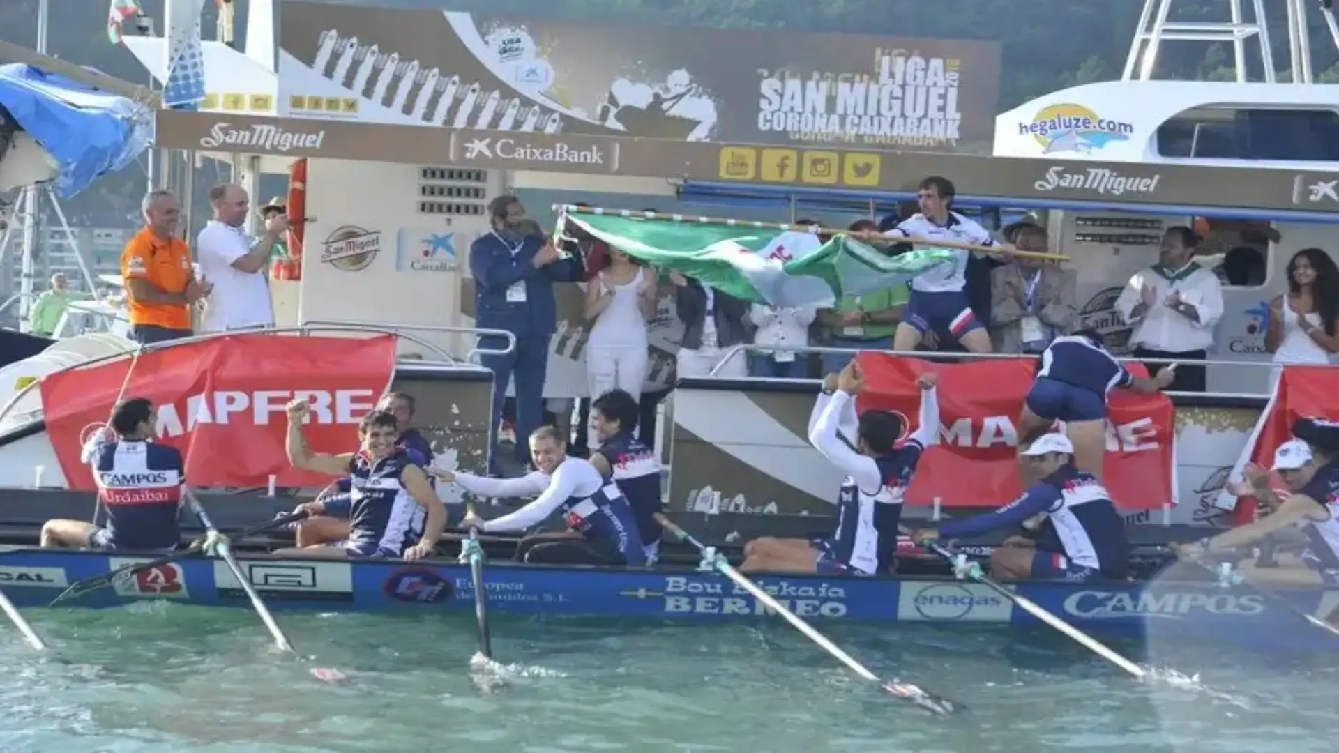 "Urdaibai Avia" wins the Hondarribiko and reaches Castro equal to "NT2 Hondarribia"