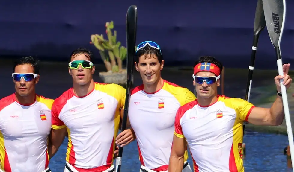 Serbia (1), España (2), Australia (3), República Checa (4), Alemania (5), Eslovaquia (6), Portugal (7) y Francia (8). La Final de K4 1000 está servida. Será al filo de las tres de la tarde y la podremos ver en directo por TVE