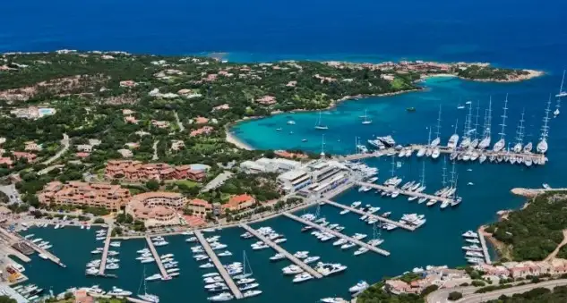 El Yatch Club Costa Esmeralda... sobran las palabras