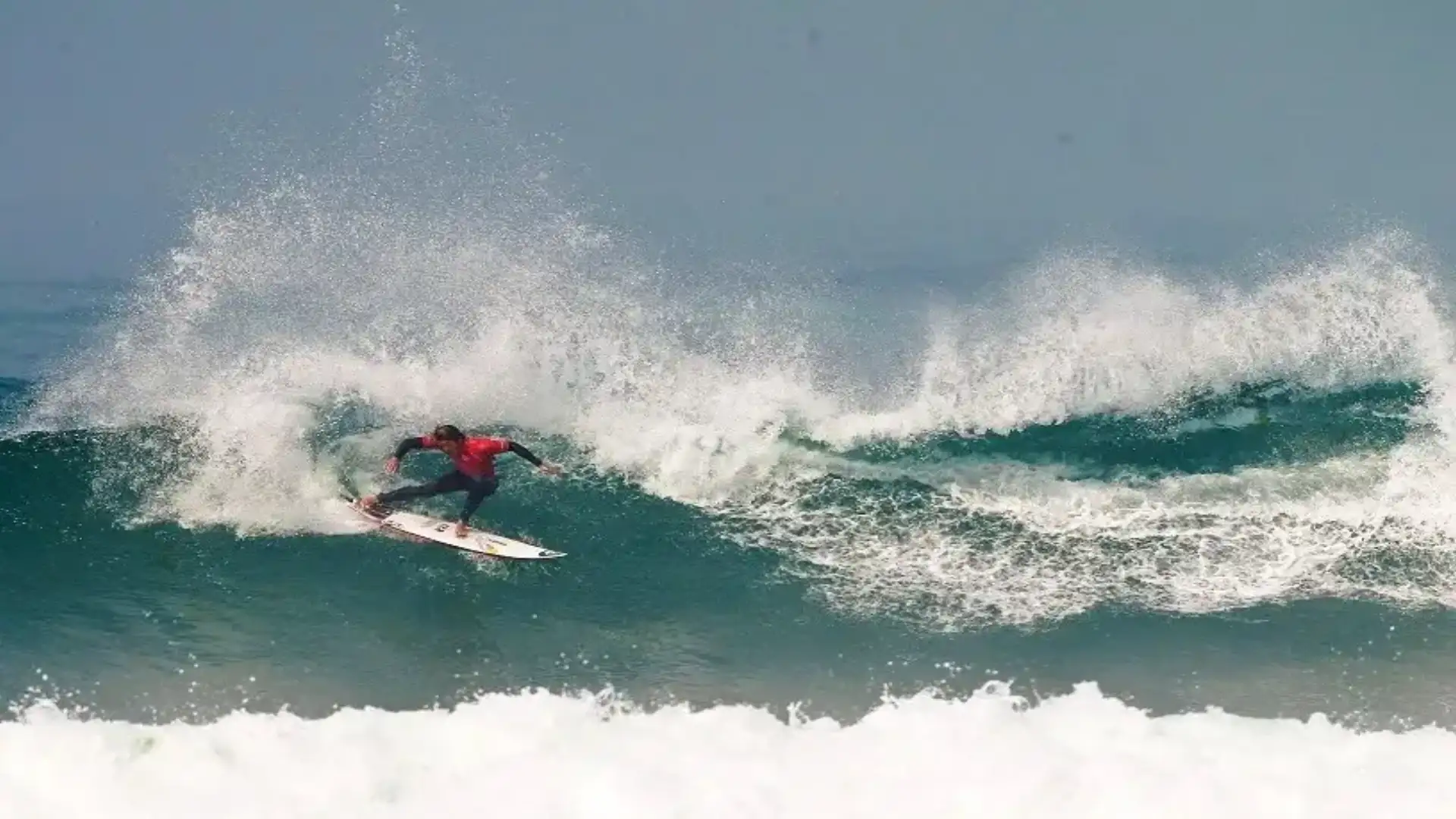 Kanoa Igarashu and Sage Erickson from the USA, win the Classic Galicia Pro skate