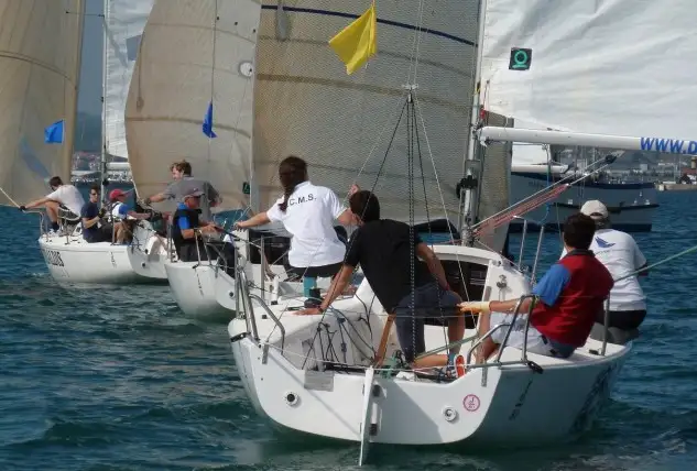 Italia toma el mando en Santander