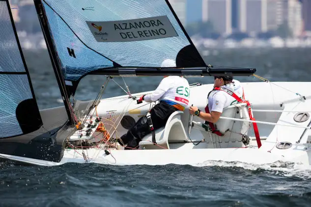 Sergi Roig y Violeta del Río en acción en Río. Foto: Richard Lagdon/World Sailing 