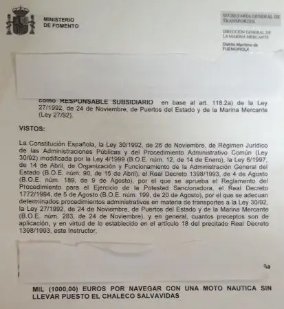 Sanción de 1.000 euros por no llevar un conductor de moto acuática el chaleco (Jet Center Fuengirola)
