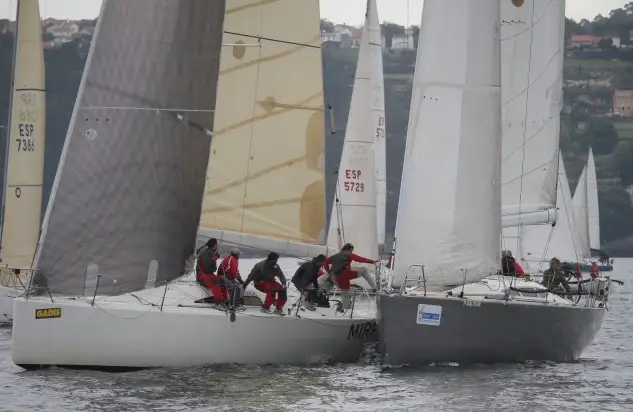Mirfak aborda en la salida en Sada al Salseiro