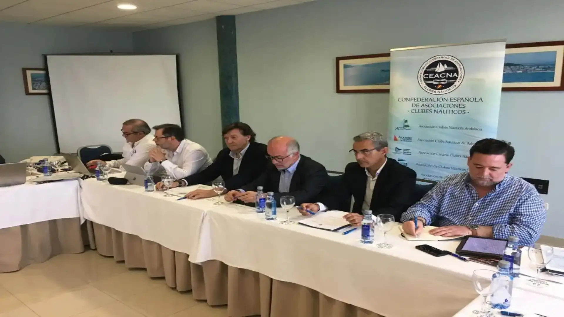 Concern at the Confederation of Nautics over attacks on several clubs