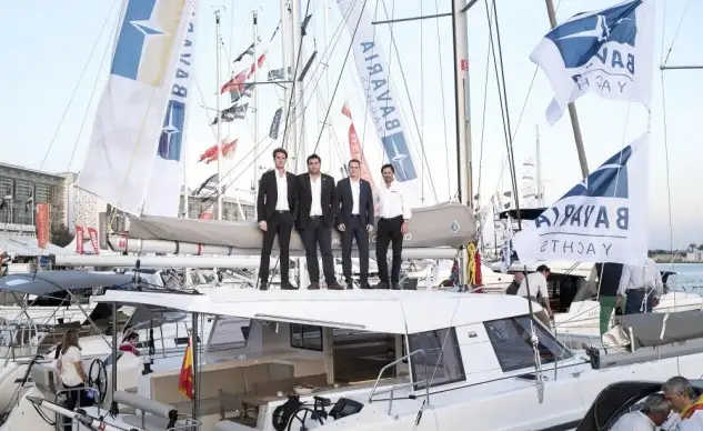 Luca Meffle, responsable de desarrollo de negocio de Bavaria Yachtbau, Marian Scheer, director regional de ventas de Bavaria Yachtbau, y los directores de Clipper Marine Richard Hewett y Matthew Attree.