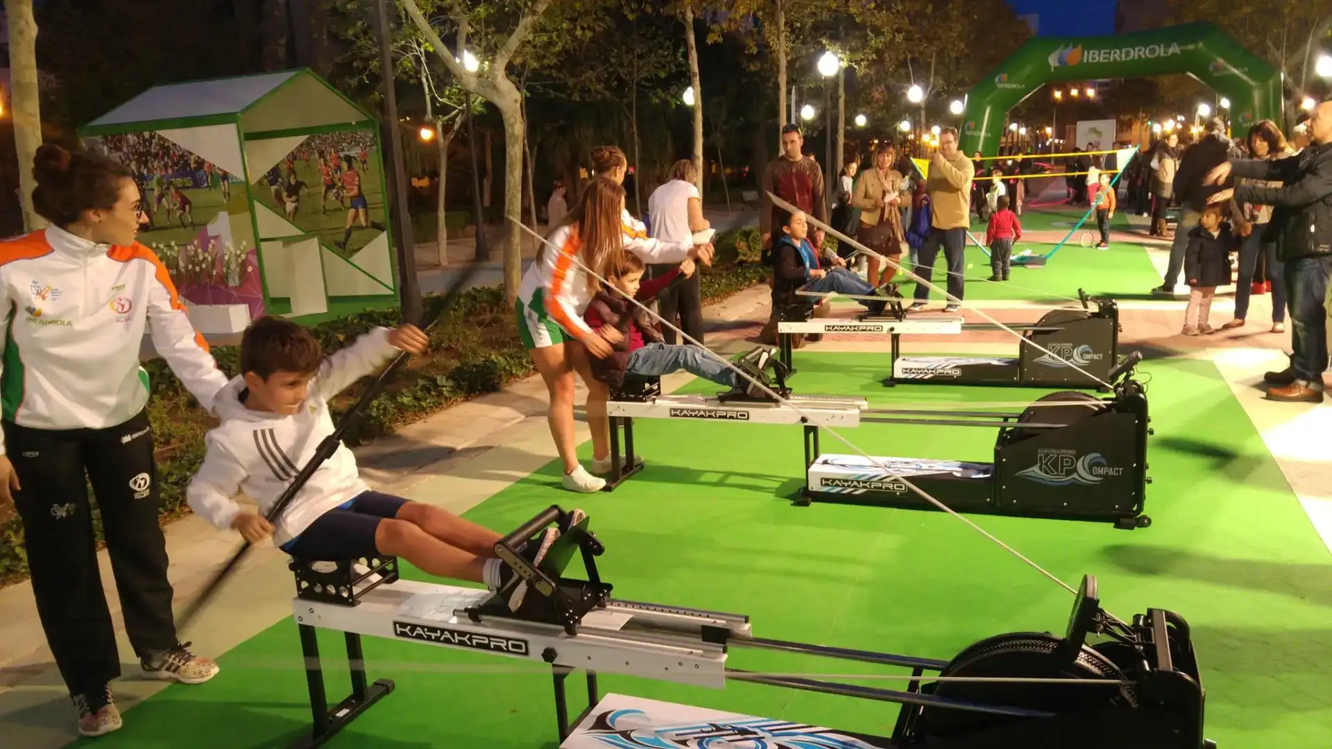 Castellón starting point of the tour: "Women, Energy and Piragüismo"