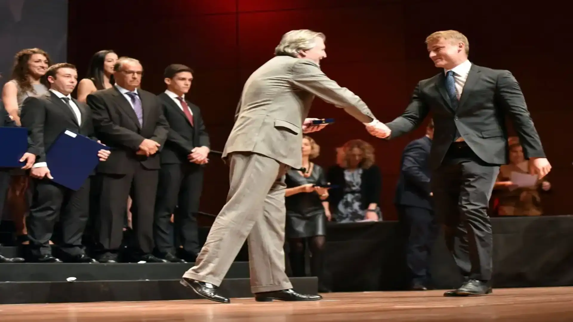 The star pyragüism in the medals of the Order of Sports Merit