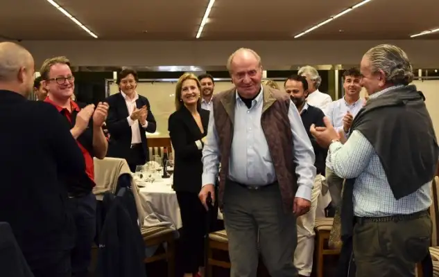 S.M. el Rey Don Juan Carlos, como patrón del "Bribon Movistar", se proclamó ayer domingo en Sanxenxo vencedor del circuito 2016