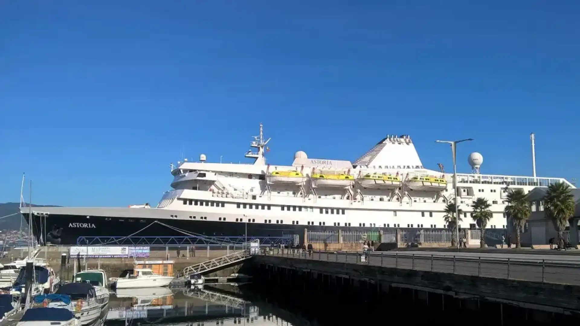 The "Astoria" that sank the mythical "Andrea Doria" in 1956 is repairing in Vigo