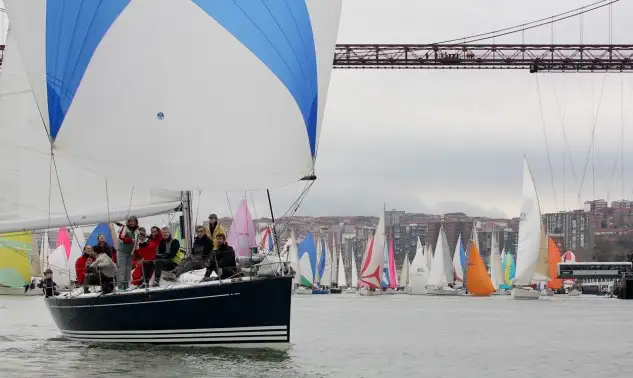 La Regata del Gallo no tiene parangón en toda España