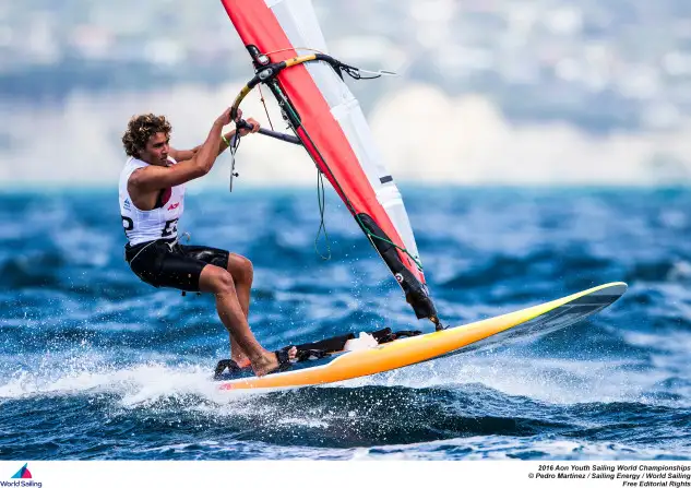 El andaluz Fernando Lamadrid es el español que más cerca está de los puestos de podio. Foto: Pedro Martínez/World Sailing 
