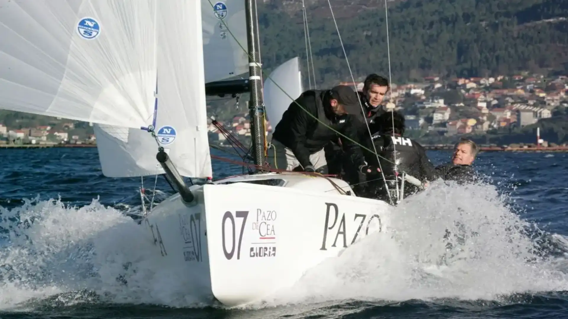 Gonzalo Araújo who sailed with Sofia Toro to send in J70 in Vigo