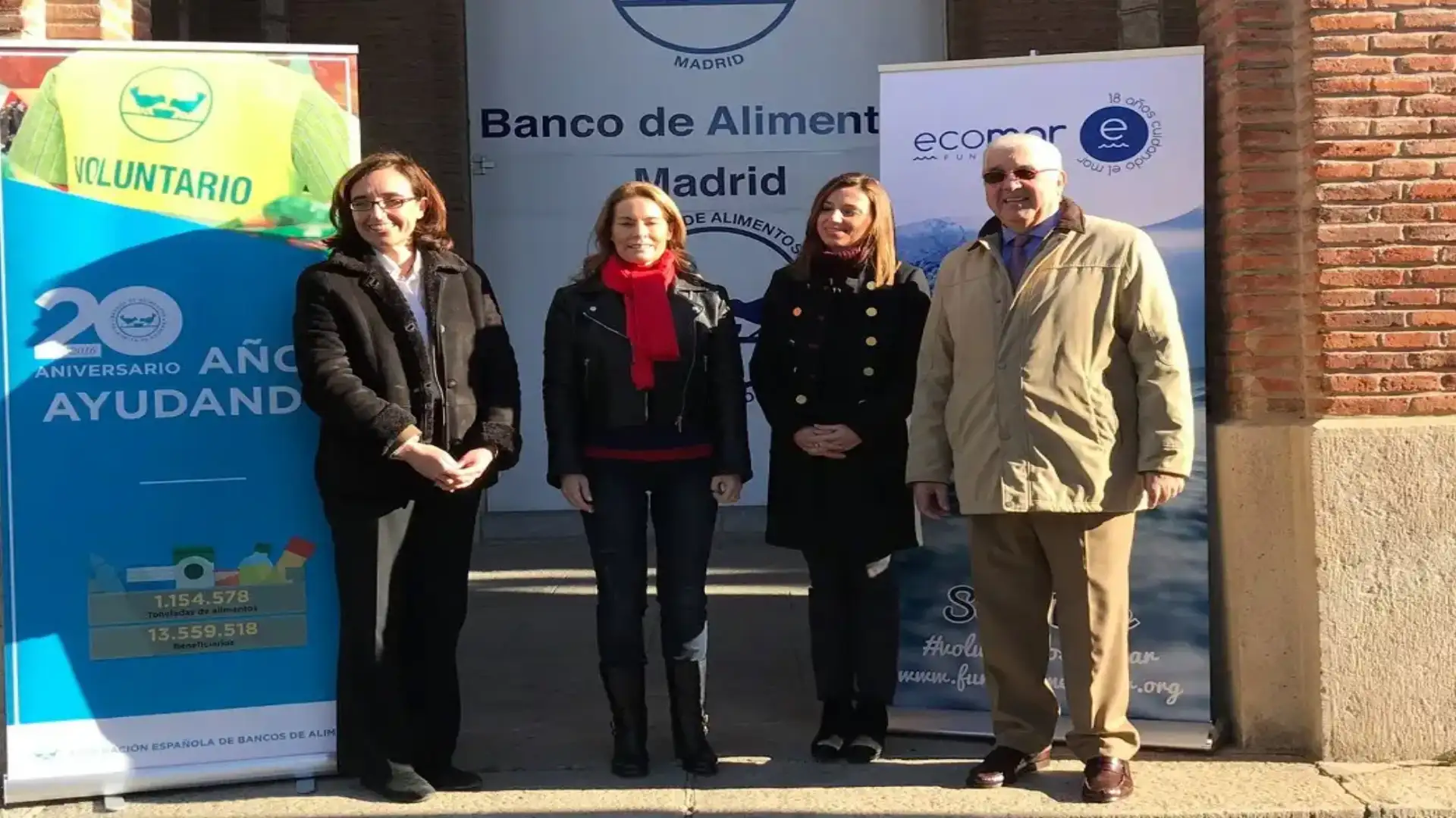 Coca-Cola and the Ecomar Foundation donate 30,000 cans of product to the Food Bank