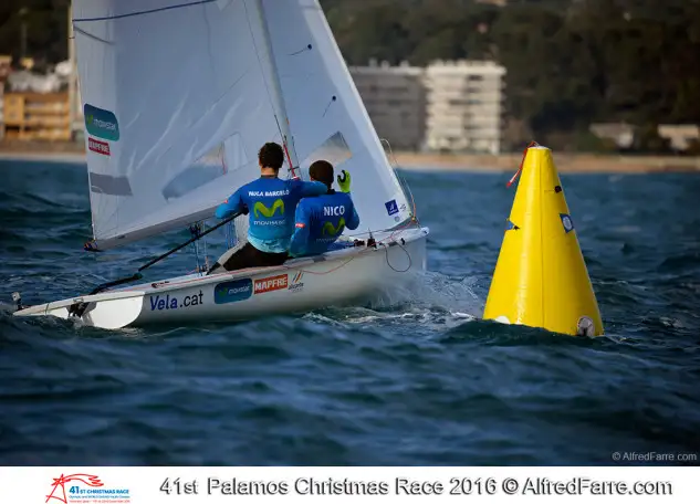 El catalán Jordi Xammar y el gallego Nicolás Rodríguez ganan la Christmas Race de Palamós. Foto: Alfred Farré