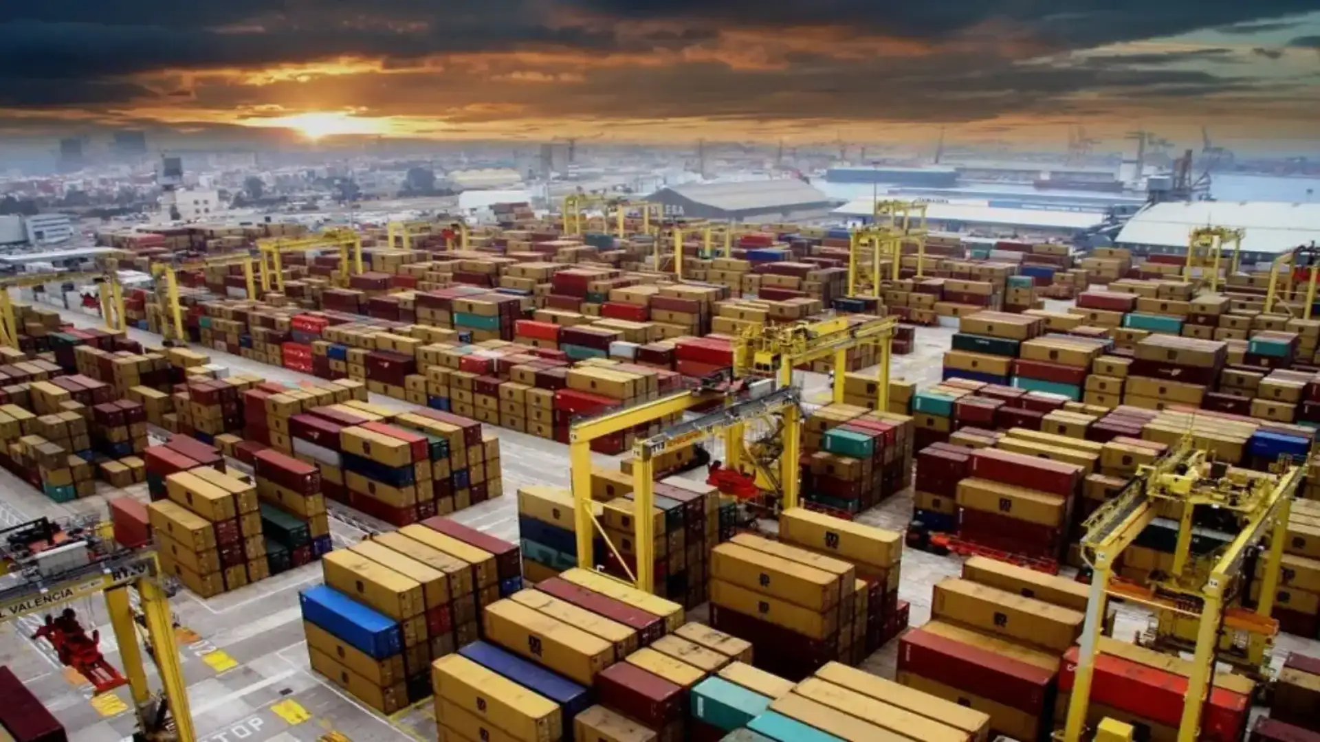 The port of Valencia the number 1 of Spain for 84 countries