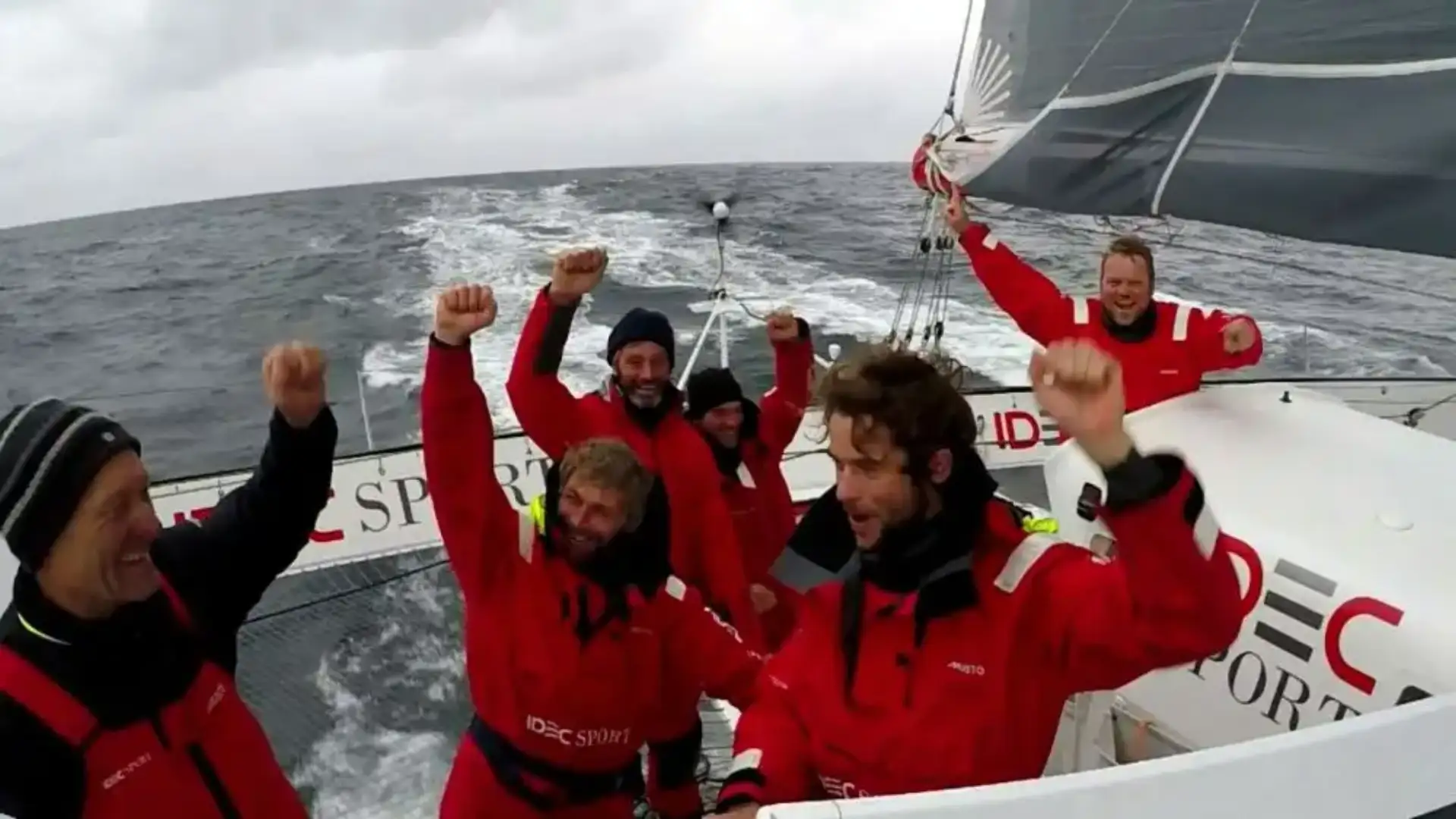 IDEC Sport sets a new record in the passage through Cape Horn