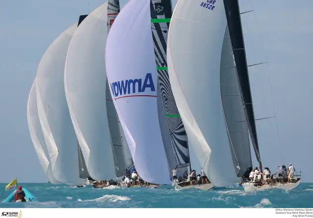 Empopada de la flota de los 52 Super Series en Florida. Foto: Martínez Studio