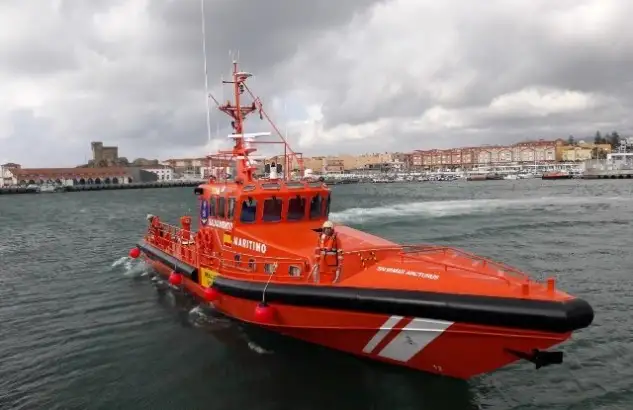 La "Salvamar Arcturus", construida en los astilleros de Auxiliar Naval del Principado, ha supuesto una inversión de 2 millones de euros