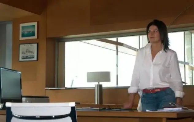 Julia Casanueva en las instalaciones del CEAR de Santander. (Foto Pablo Camino)