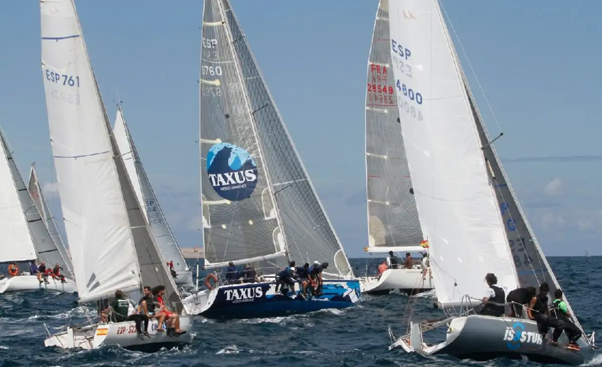 Uno de los clubs más legendarios de la vela española inicia su actividad en la presente temporada (Foto Félix González Muñiz)