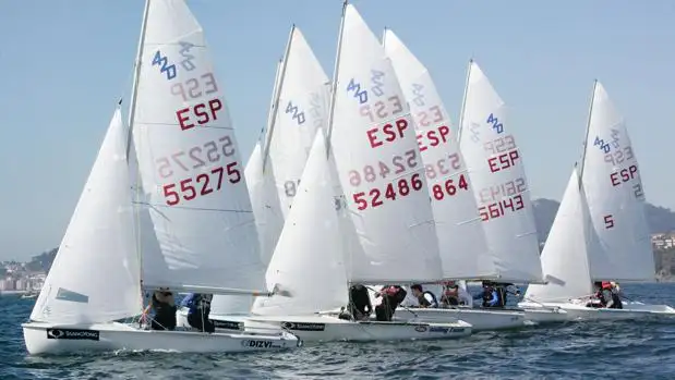 Carlota Hernández y Ana Carrasco, del Náutico, ganan el II Trofeo Ssangyong