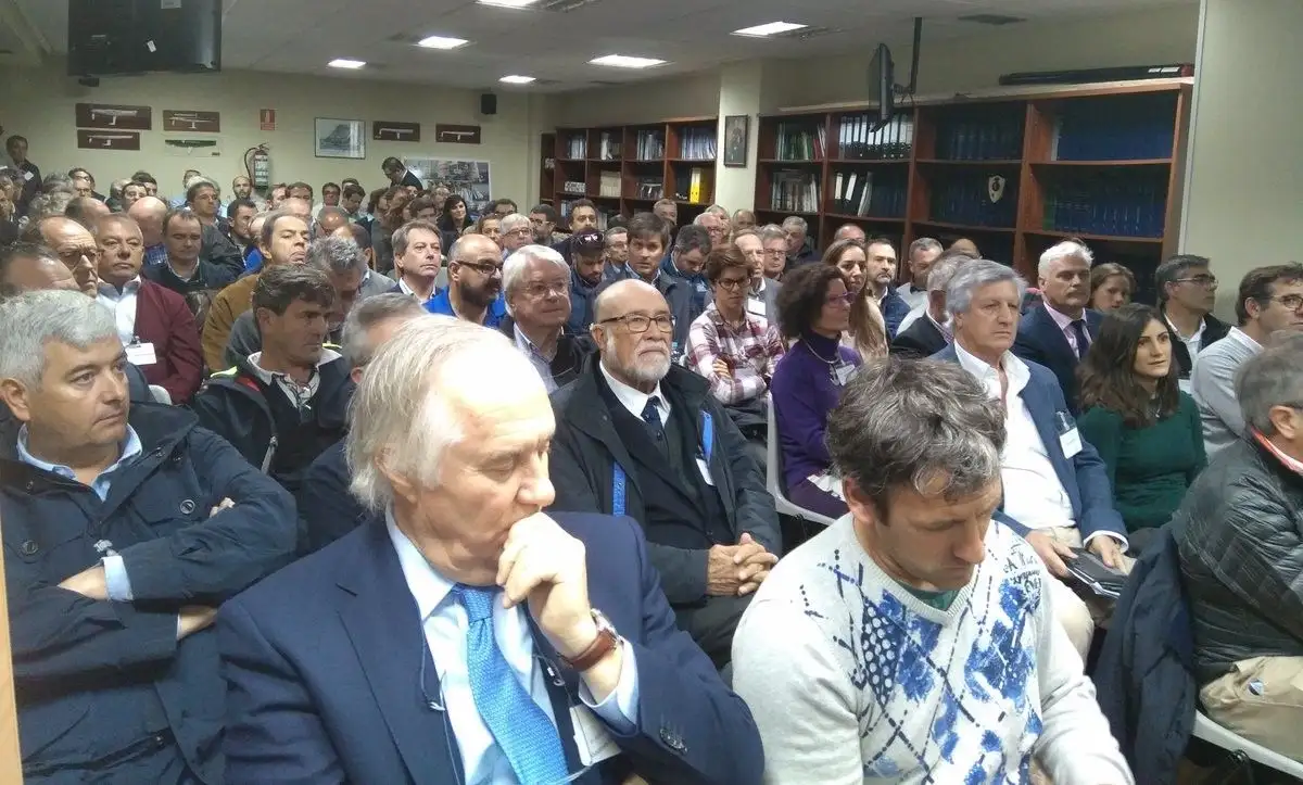 Lleno hasta la bandera en el Salón Copa América de la Federación
