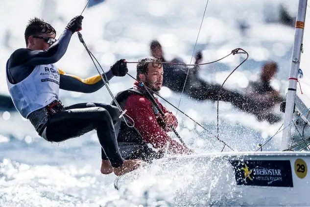 Un total de 646 barcos y 833 regatistas, en representación de 54 países, se han estrenado en competición en aguas de la bahía de Palma (Foto Pedro Martínez)