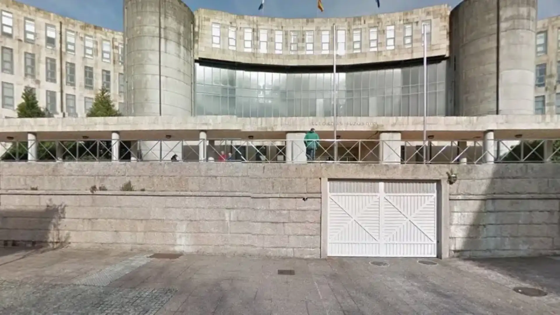 Varapalo of the Santiago Dispute Court to the Galician of Vela