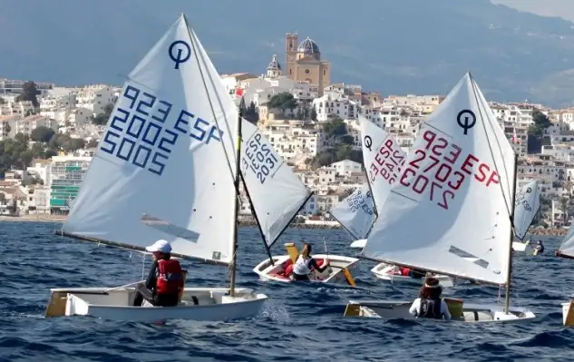 Entre los días del 13 al 16 de abril el evento nacional más importante de Optimist se celebra en aguas de la bahía de Altea, la Copa de España de Optimist 2017