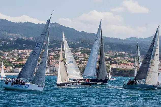 El Trofeo Repsol continúa mañana domingo con la segunda jornada de pruebas, cuyo comienzo se retrasará una hora, hasta las dos de la tarde, para tratar de esquivar el mal tiempo que anuncian las previsiones meteorológicas (Foto Rosana Calvo)