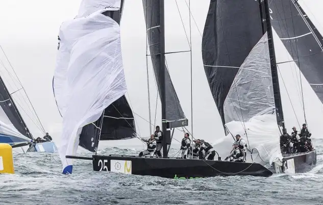 Katusha de Alexander Novoselov, Peninsula Petroleum de John Bassadone y Bronenosec de Vladimir Liubomirov se hacen con los triunfos de la jornada (Foto Martínez Studio)