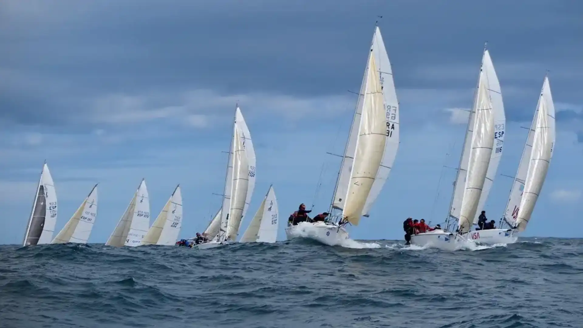 "VSA Comunicación" by Van der Ploeg proclaims Spanish champion of J80